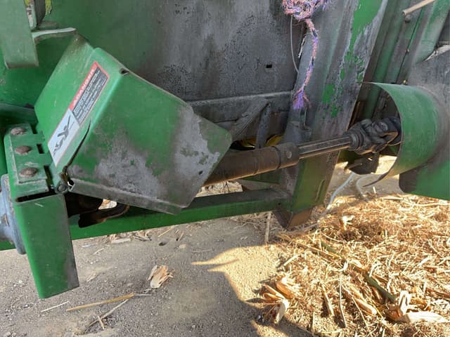 Image of John Deere 894 equipment image 4