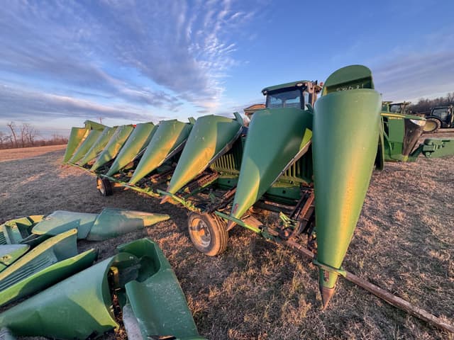 Image of John Deere 894 equipment image 3