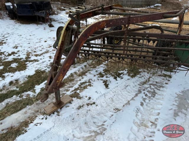 Image of John Deere 894A equipment image 1