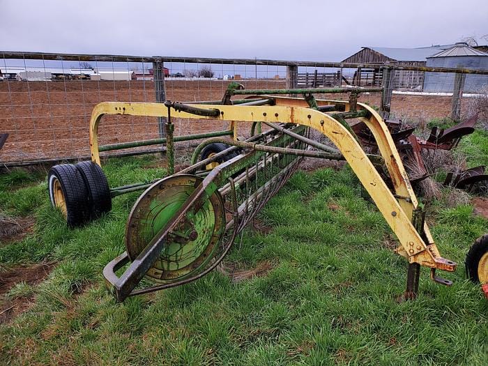 John Deere 896 Equipment Image0