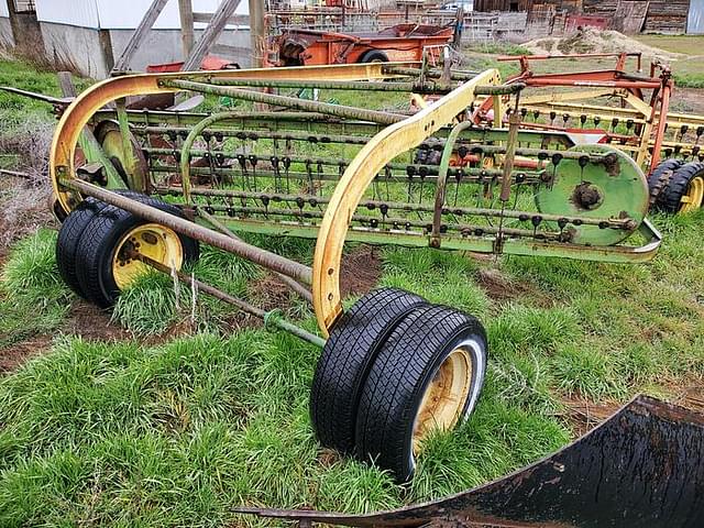 Image of John Deere 896 equipment image 1