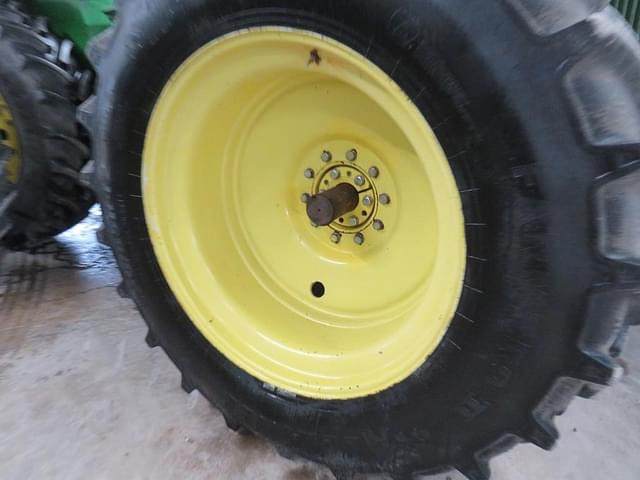 Image of John Deere 8960 equipment image 2