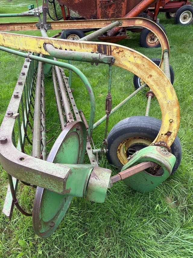 Image of John Deere 896A equipment image 2