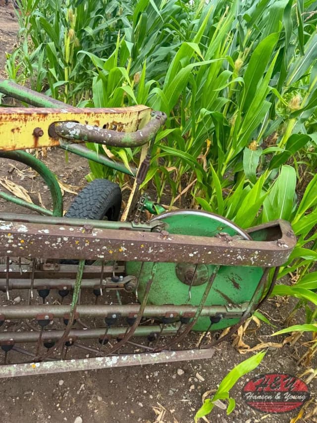 Image of John Deere 896A equipment image 3