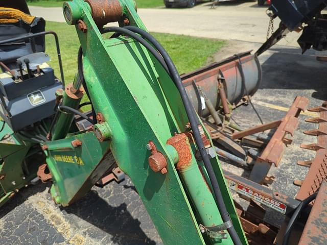 Image of John Deere 8A equipment image 3