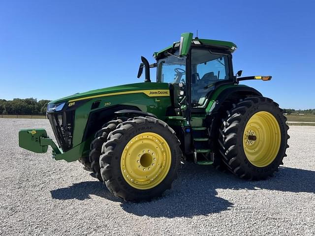 Image of John Deere 8R 250 equipment image 3