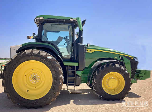 Image of John Deere 8R 250 equipment image 1