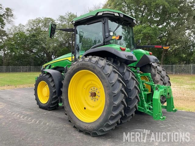 Image of John Deere 8R 250 equipment image 2