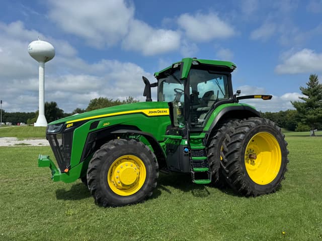 Image of John Deere 8R 250 equipment image 3
