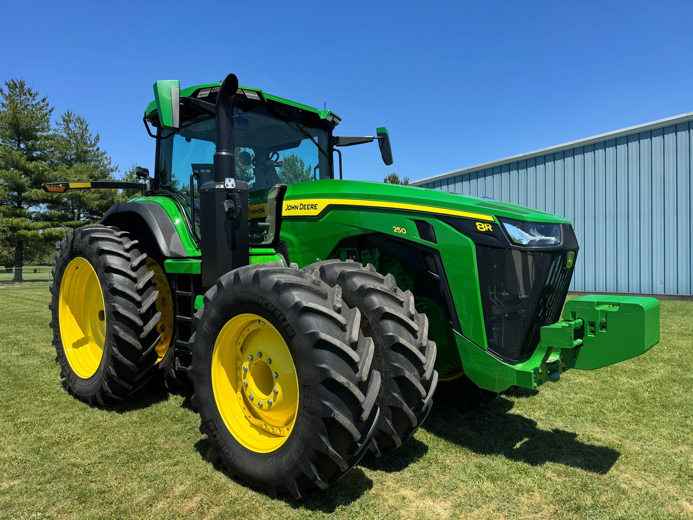 2024 John Deere 8R 250 Equipment Image0