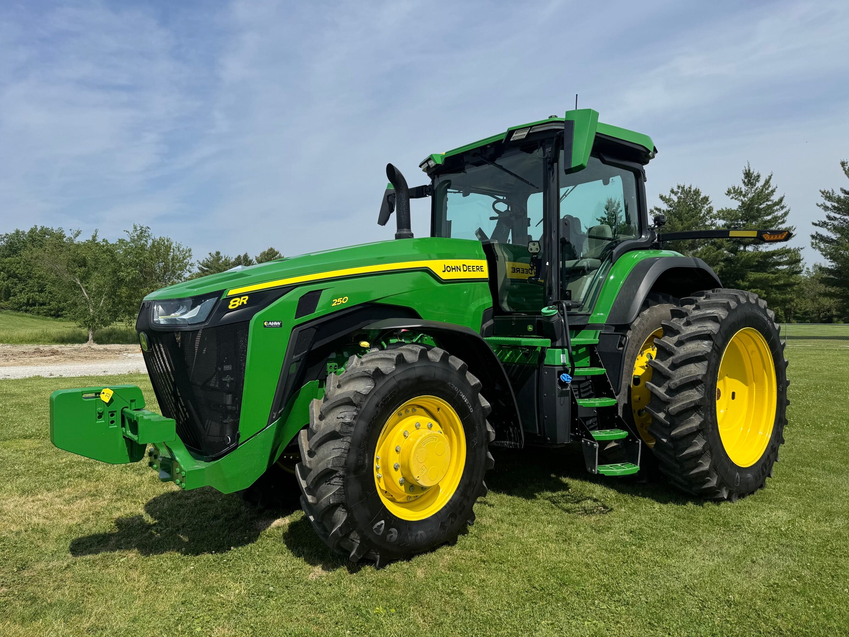 2024 John Deere 8R 250 Equipment Image0