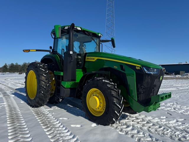 Image of John Deere 8R 250 equipment image 1