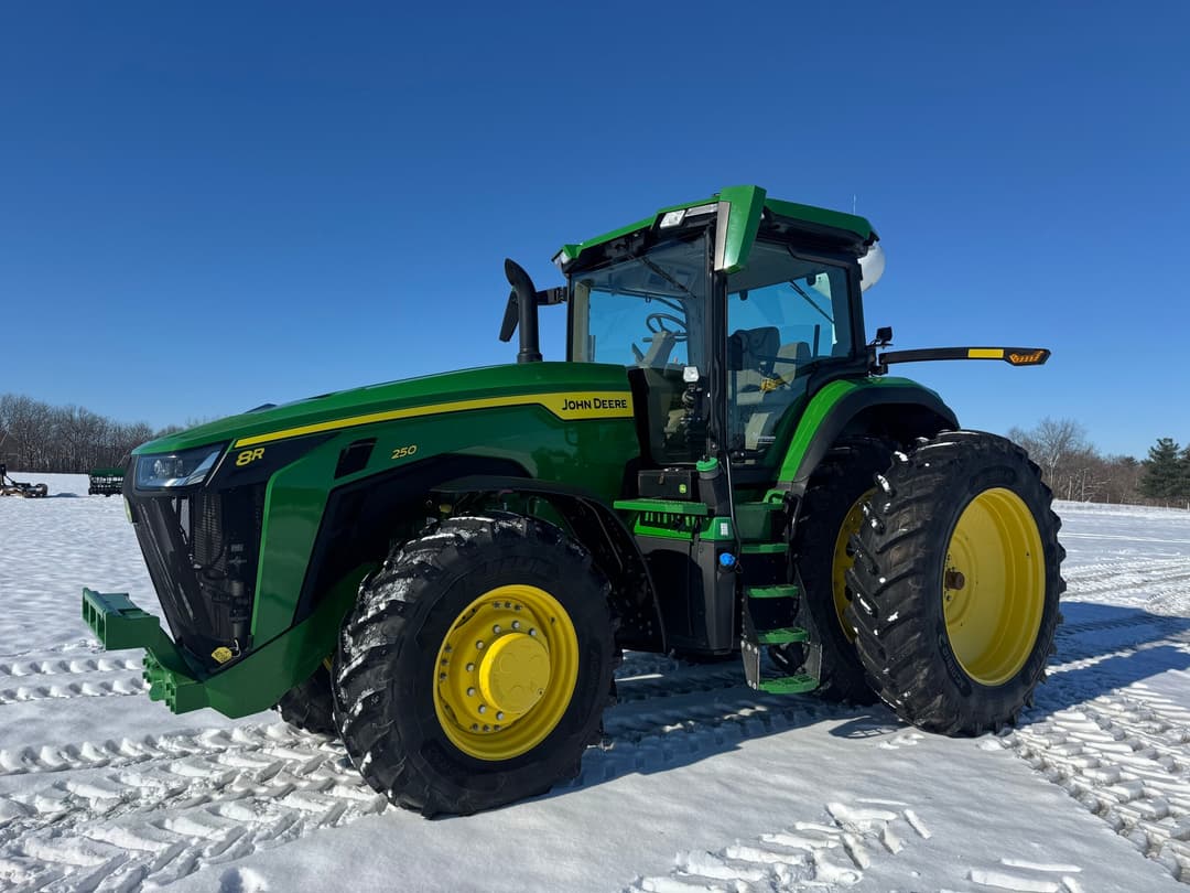 Image of John Deere 8R 250 Primary image