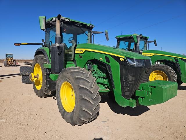 Image of John Deere 8R 310 equipment image 2