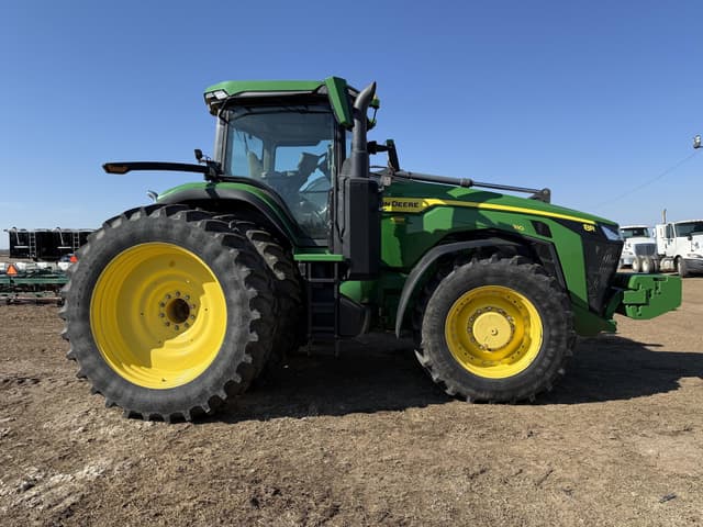 Image of John Deere 8R 310 equipment image 1