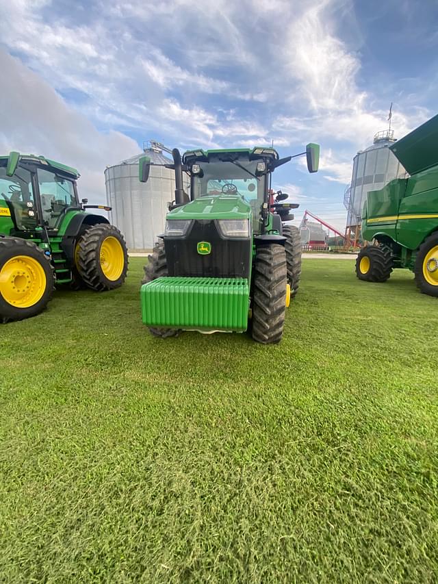 Image of John Deere 8R 310 equipment image 3