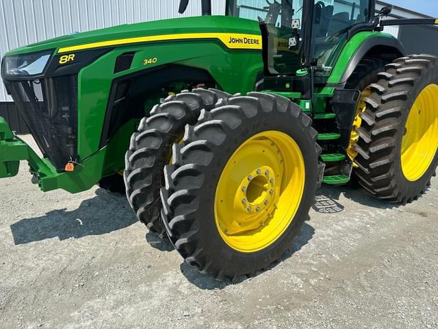 Image of John Deere 8R 340 equipment image 3