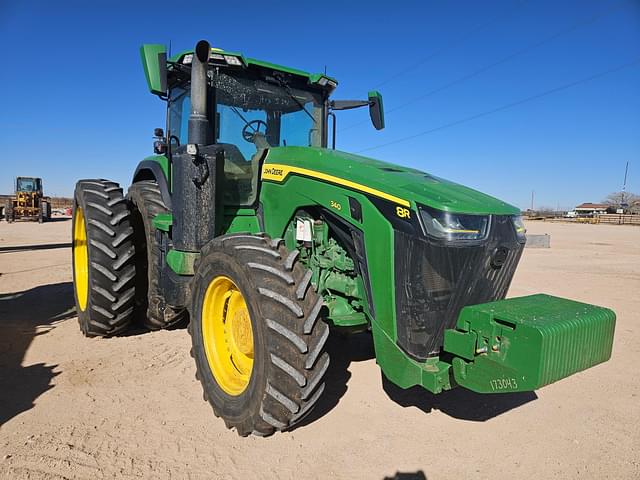 Image of John Deere 8R 340 equipment image 2