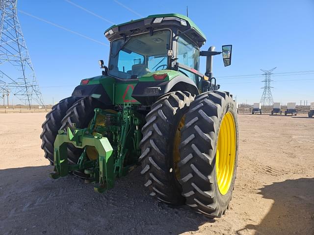 Image of John Deere 8R 340 equipment image 4