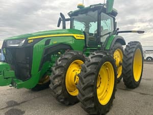2022 John Deere 8R 340 Image