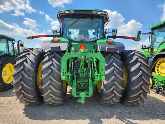 Image of John Deere 8R 340 equipment image 2