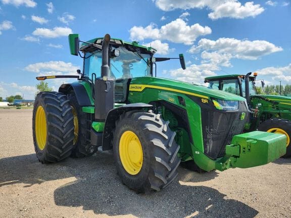 2022 John Deere 8R 340 Equipment Image0