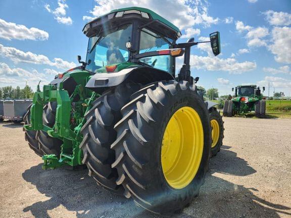 Image of John Deere 8R 340 equipment image 4