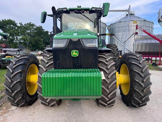 Image of John Deere 8R 340 equipment image 4