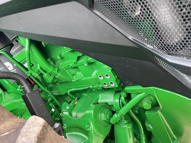 Image of John Deere 8R 340 equipment image 2