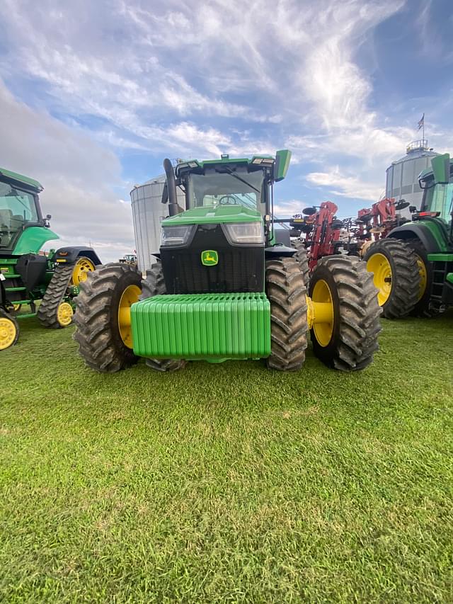 Image of John Deere 8R 340 equipment image 3