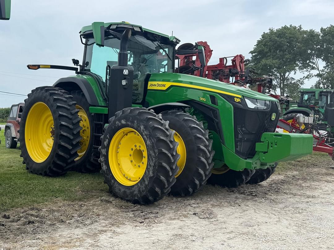 Image of John Deere 8R 370 Primary image