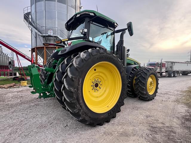Image of John Deere 8R 370 equipment image 3