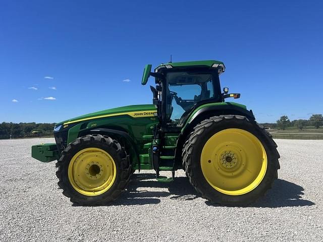 Image of John Deere 8R 370 equipment image 3