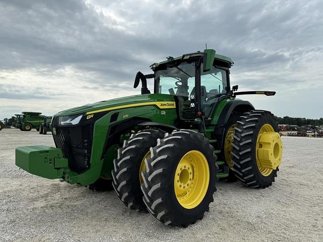 Image of John Deere 8R 370 equipment image 1