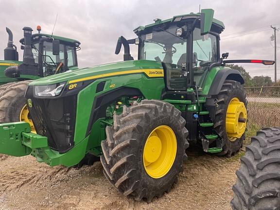John Deere 8R 410 Equipment Image0