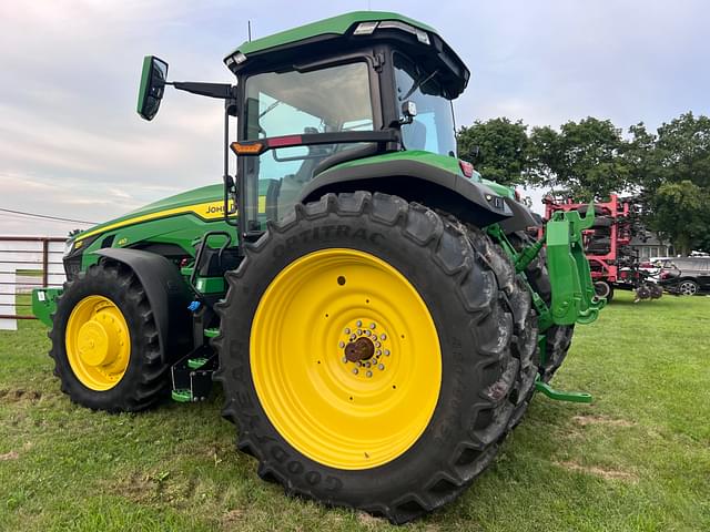 Image of John Deere 8R 410 equipment image 1
