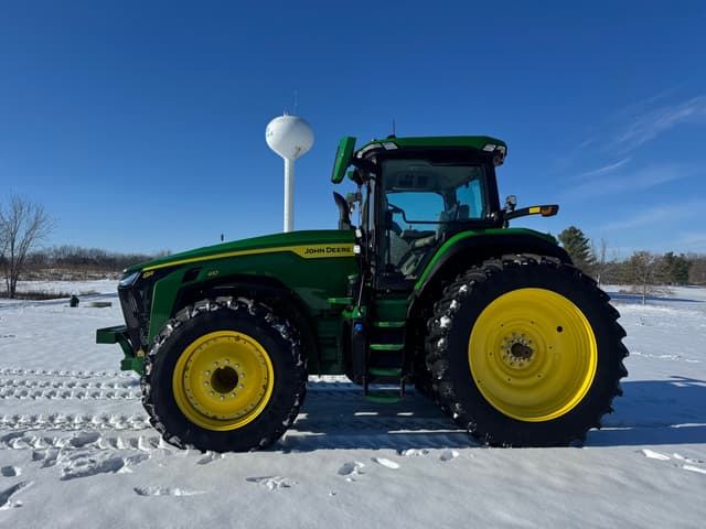 Image of John Deere 8R 410 equipment image 4