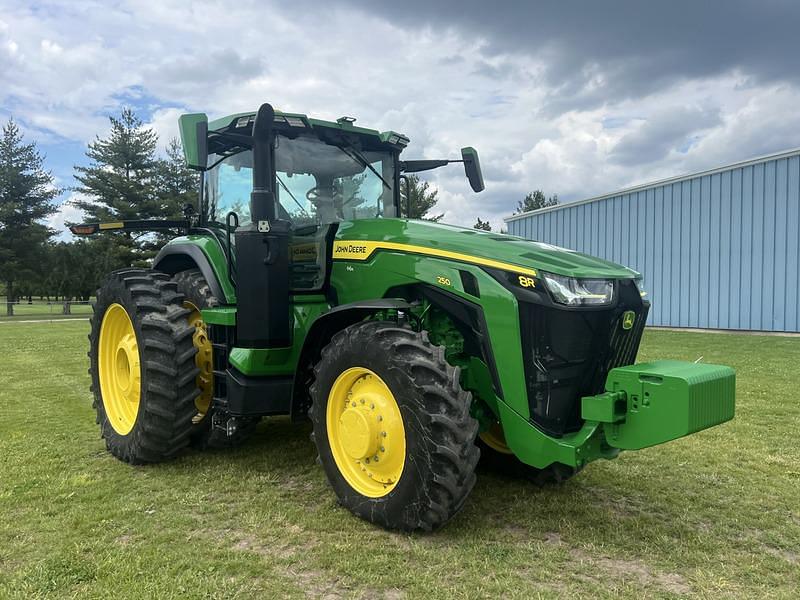 Image of John Deere 8R 250 Primary image