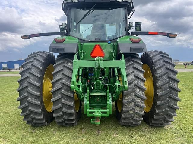 Image of John Deere 8R 250 equipment image 4
