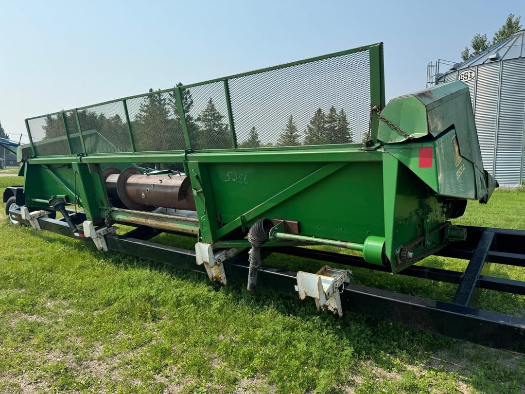 Image of John Deere 853A Primary image