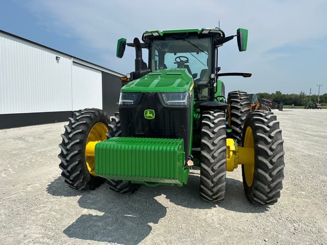Image of John Deere 8R 370 equipment image 2