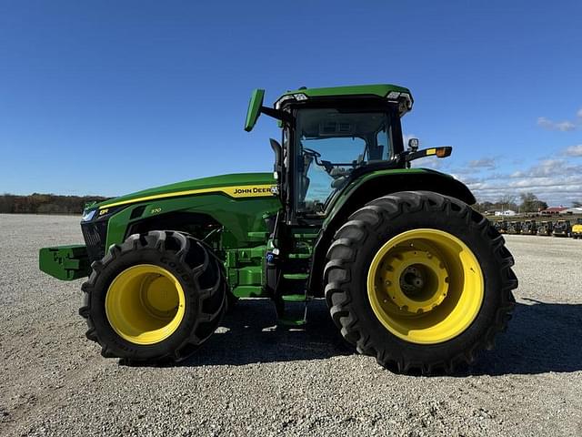 Image of John Deere 8R 370 equipment image 3