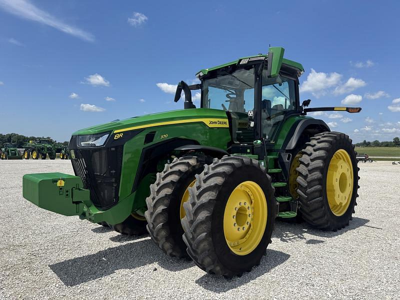 Image of John Deere 8R 370 Primary image