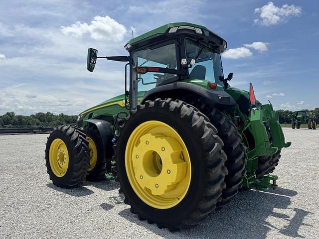 Image of John Deere 8R 370 equipment image 4