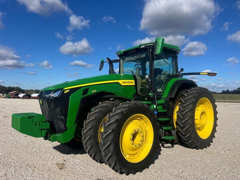2023 John Deere 8R 370 Equipment Image0