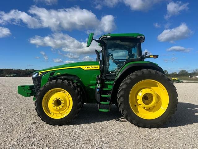Image of John Deere 8R 370 equipment image 4