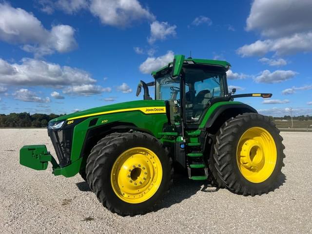 Image of John Deere 8R 370 equipment image 3