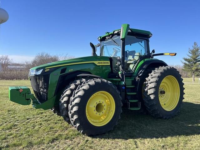 Image of John Deere 8R 370 equipment image 3