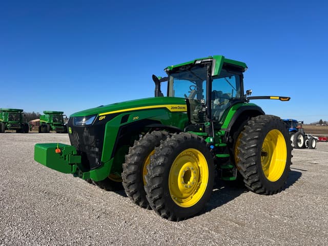 Image of John Deere 8R 370 equipment image 1