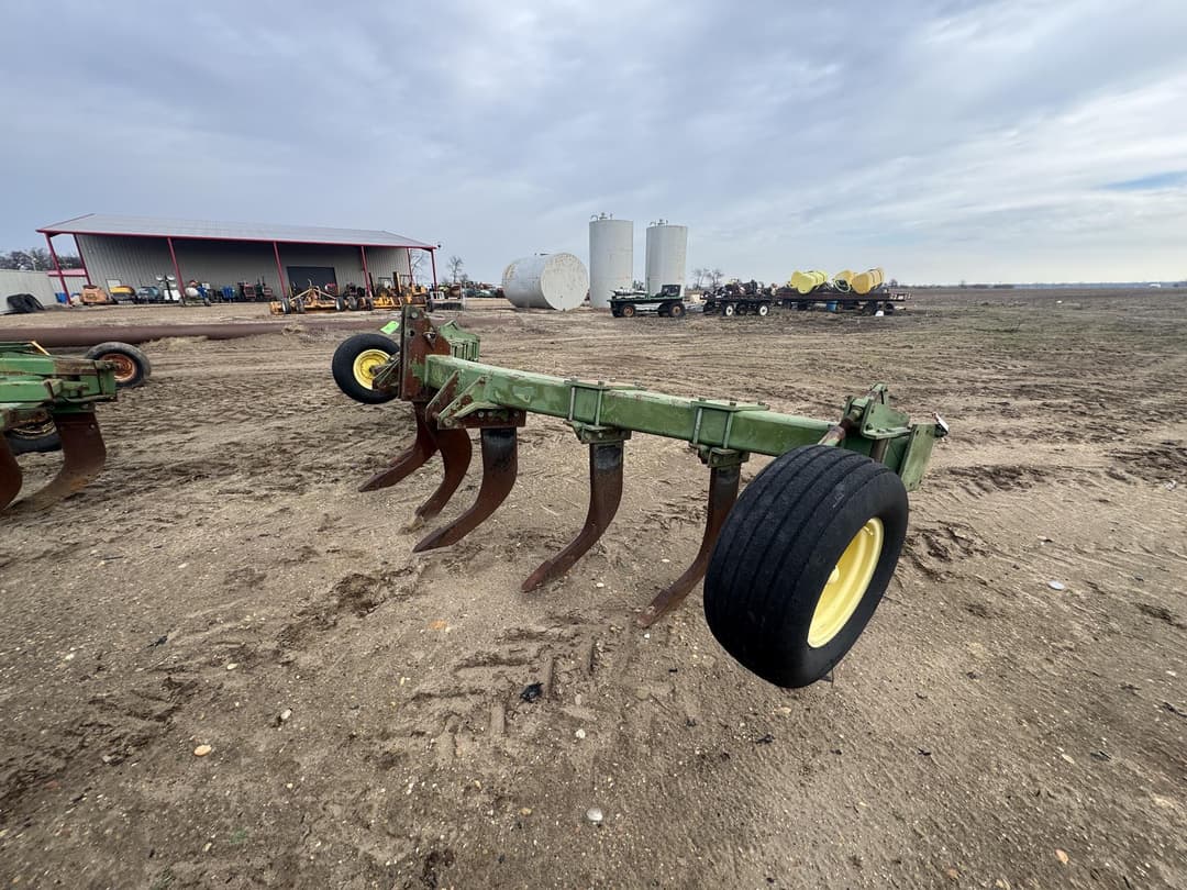 Image of John Deere 900 Primary image